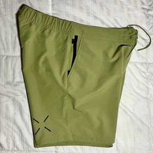 Foundation Shorts 7”